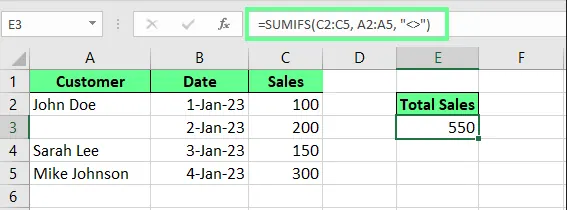 Sumando todas las celdas no vacías con la función SUMIFS() en Excel. 3